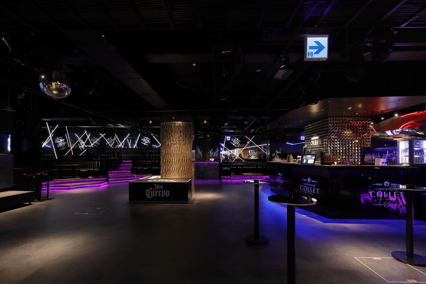 VIP area at CLUB VIZEL